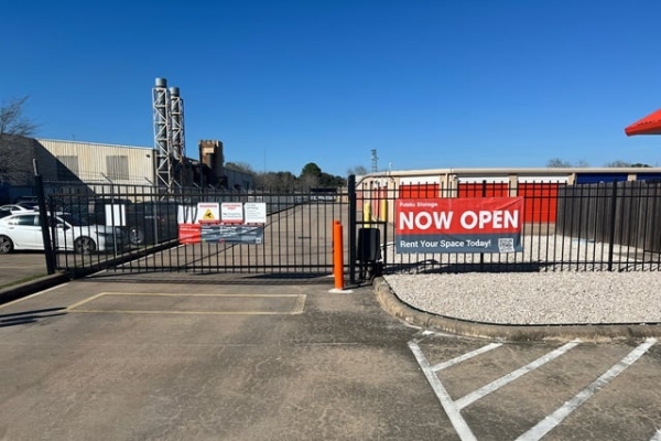 Storage Units at Public Storage - Fresno - 11935 Hwy 6 - 11935 Hwy 6