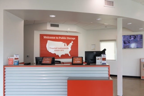 Facility photo: //images.sparefoot.com/medium/23295869ecc00e8b709.jpg