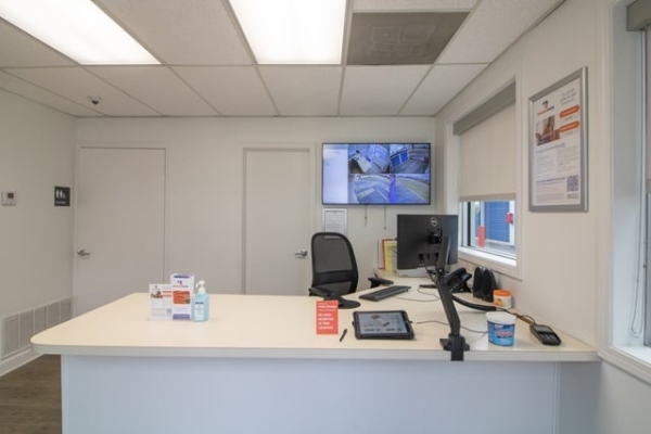 Facility photo: //images.sparefoot.com/medium/2329626a071f897780b.jpg