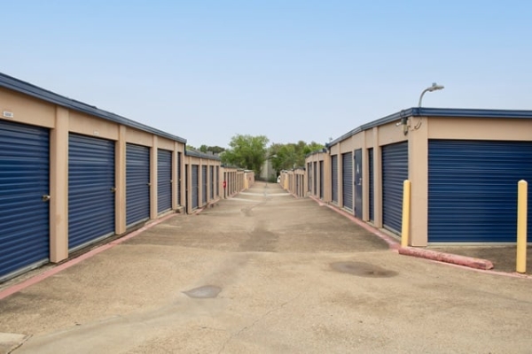 Facility photo: //images.sparefoot.com/medium/23297069e629efcafc9.jpg