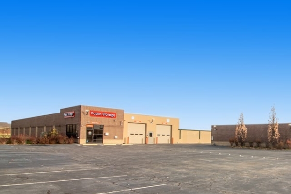 Facility photo: //images.sparefoot.com/medium/23298269e2360eb743d.jpg