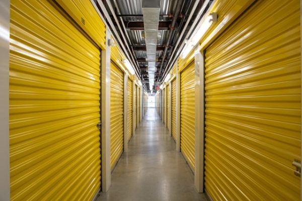 Facility photo: //images.sparefoot.com/medium/23298769f5faf4aec8c.jpg