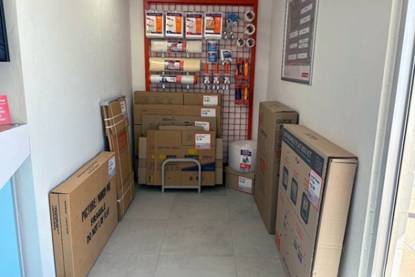 Facility photo: //images.sparefoot.com/medium/232993696b9c055d3d0.jpg