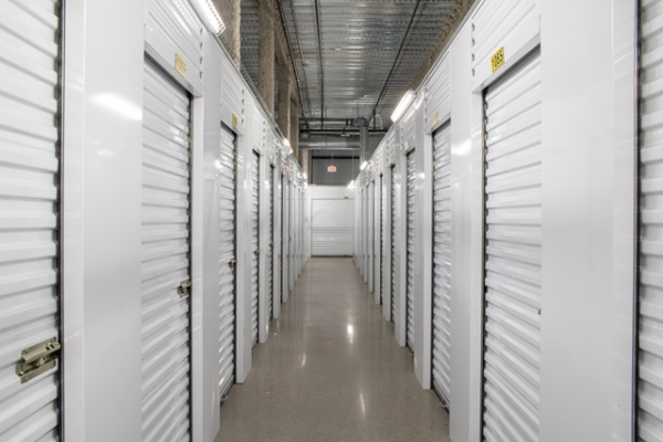 Facility photo: //images.sparefoot.com/medium/2330056878f78715b87.jpg