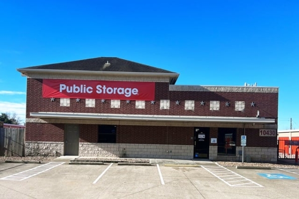Storage Units at Public Storage - Houston - 10430 S Kirkwood Rd - 10430 S Kirkwood Rd