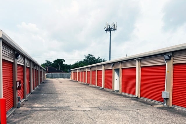 Storage Units at Public Storage - Houston - 10430 S Kirkwood Rd - 10430 S Kirkwood Rd