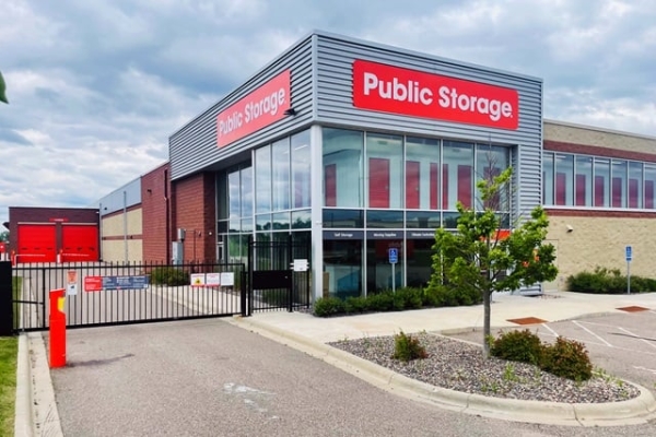 Storage Units at Public Storage - Woodbury - 593 Commerce Dr - 593 Commerce Dr