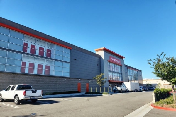 Facility photo: //images.sparefoot.com/medium/2330166886271ef19ac.jpg