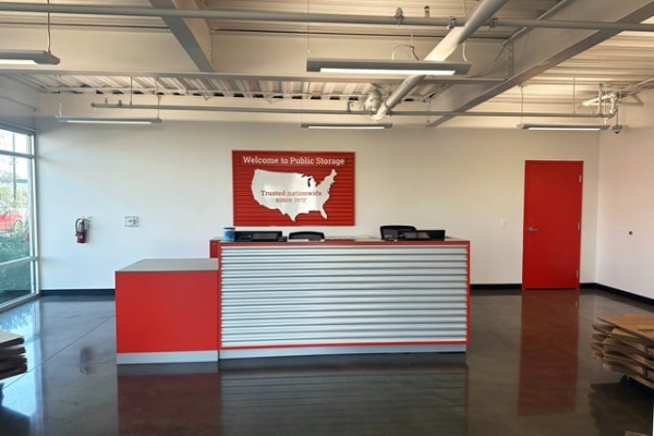 Facility photo: //images.sparefoot.com/medium/233017688384653e008.jpg