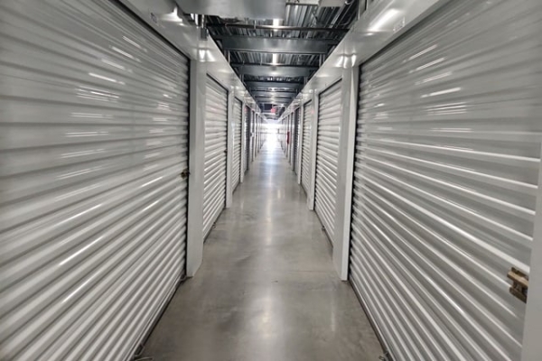 Facility photo: //images.sparefoot.com/medium/2330196886273326475.jpg