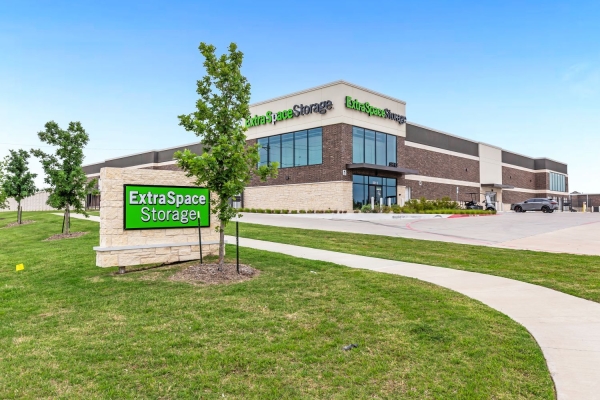 Facility photo: //images.sparefoot.com/medium/233026699430174594f.jpg