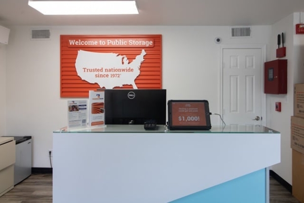 Facility photo: //images.sparefoot.com/medium/23304169e77b1d8ff24.jpg