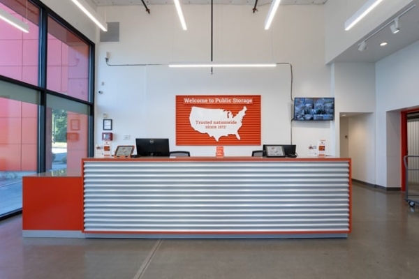 Facility photo: //images.sparefoot.com/medium/233043687e3db83e537.jpg