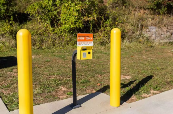 Facility photo: //images.sparefoot.com/medium/23307668cc51b30a487.png