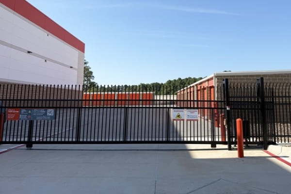 Storage Units at Public Storage - Magnolia - 29135 FM 2978 Rd - 29101 FM 2978 Rd (Ste B2)