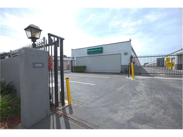 Facility photo: //images.sparefoot.com/medium/23313969943376a58c4.jpg