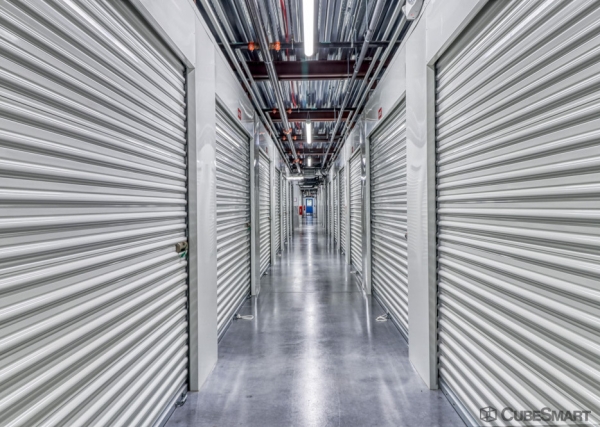Facility photo: //images.sparefoot.com/medium/2331476a1951e3c8974.jpg