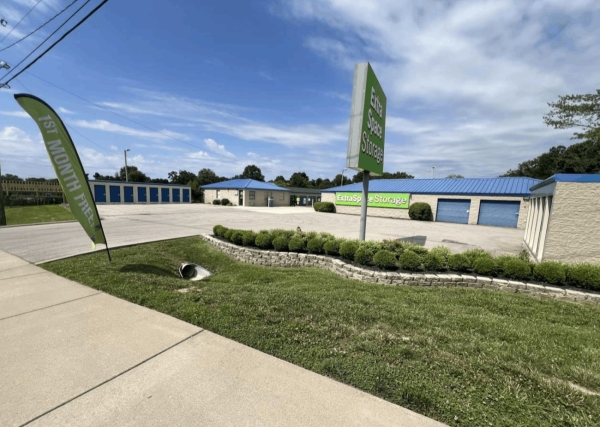 Storage Units at Extra Space Storage - 2136 - New Albany - 2307 Grant Line Rd - 2307 Grant Line Road