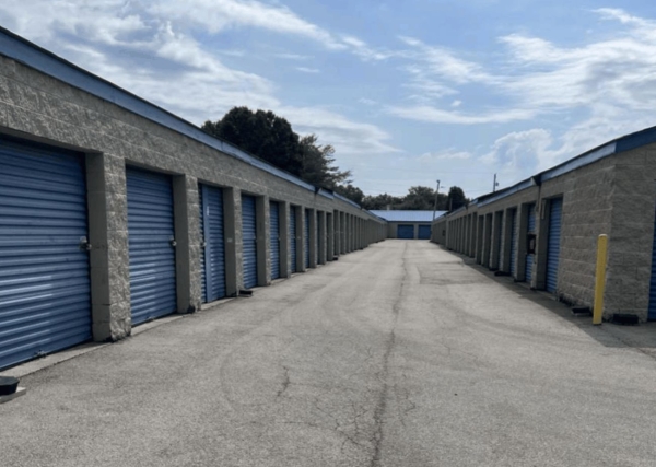 Storage Units at Extra Space Storage - 2136 - New Albany - 2307 Grant Line Rd - 2307 Grant Line Road