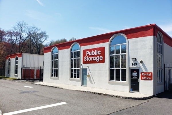 Facility photo: //images.sparefoot.com/medium/233303687655c8bfa28.jpg
