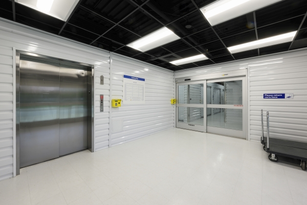 Facility photo: //images.sparefoot.com/medium/23336466423cedd8d8a.jpg