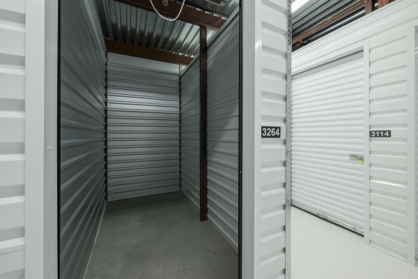 Facility photo: //images.sparefoot.com/medium/23336466423d2446238.jpg