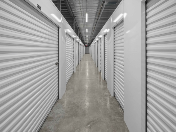 Facility photo: //images.sparefoot.com/medium/23339969cfe117476fc.jpg