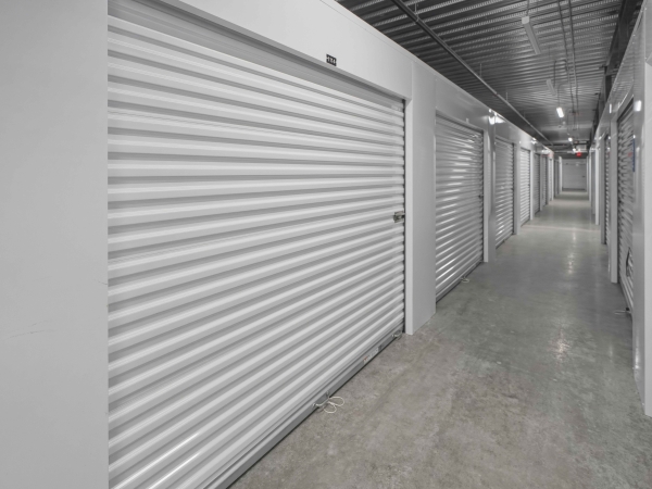 Facility photo: //images.sparefoot.com/medium/23339969cfe122c1a96.jpg