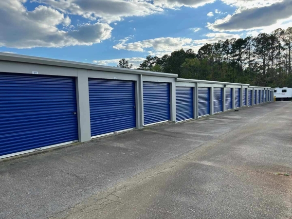 Storage Units at Ballentine Storage - 1005 Bickley Rd