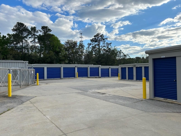 Storage Units at Ballentine Storage - 1005 Bickley Rd