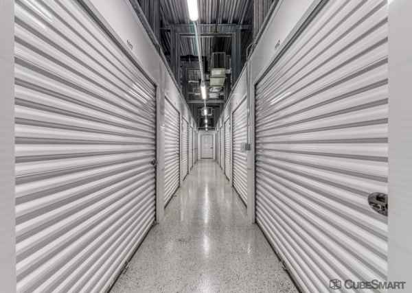 Facility photo: //images.sparefoot.com/medium/233408686f85559c146.jpg
