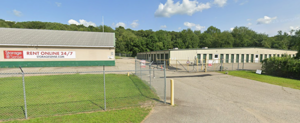 Facility photo: //images.sparefoot.com/medium/233421696665afba9f4.png