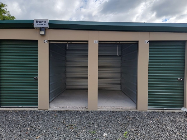 Facility photo: //images.sparefoot.com/medium/23349268b1f487084ff.jpg
