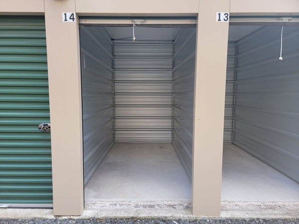 Facility photo: //images.sparefoot.com/medium/23349268b1f661811d9.jpg