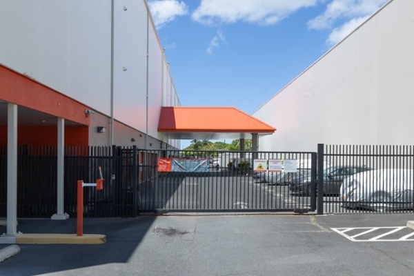 Storage Units at Public Storage - Honolulu - 935 Dillingham Blvd - 935 Dillingham Blvd