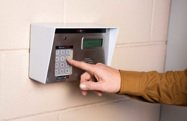 Facility photo: //images.sparefoot.com/medium/2335216552a60535795.jpg