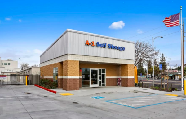 Storage Units at A-1 Self Storage - Fountain Valley - 16842 South Harbor Blvd - 16842 South Harbor Boulevard