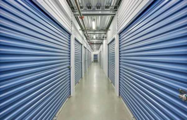 Facility photo: //images.sparefoot.com/medium/23354565449750984b5.png