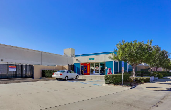 Facility photo: //images.sparefoot.com/medium/23354565449765d5023.png