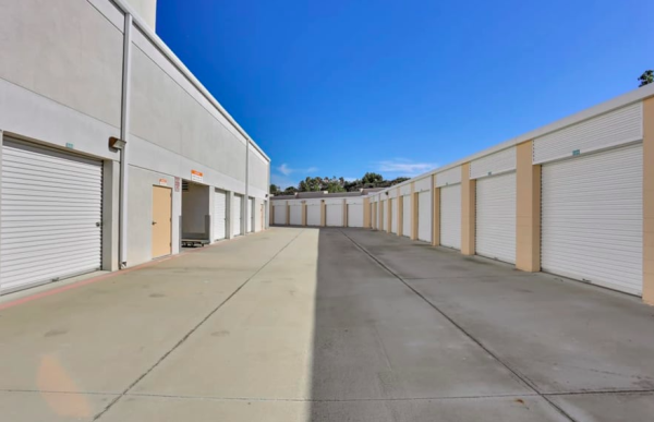 Facility photo: //images.sparefoot.com/medium/23354565449786b5f63.png