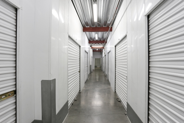 Facility photo: //images.sparefoot.com/medium/2335596568d96ed3247.jpg