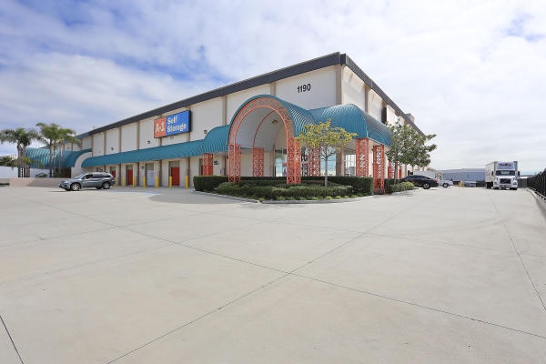 Facility photo: //images.sparefoot.com/medium/2335596568d977ddcdb.jpg