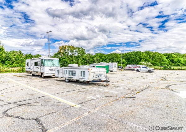 Facility photo: //images.sparefoot.com/medium/233670688343e802c49.jpg