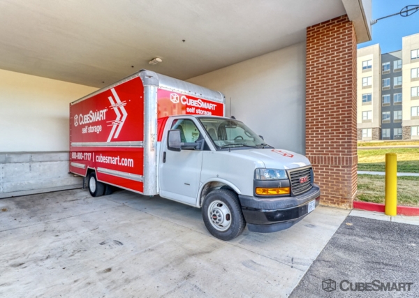 Facility photo: //images.sparefoot.com/medium/23367269fc69990d5c5.jpg
