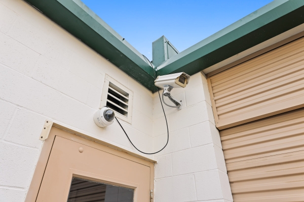 Facility photo: //images.sparefoot.com/medium/233674663b95c9817ba.jpg