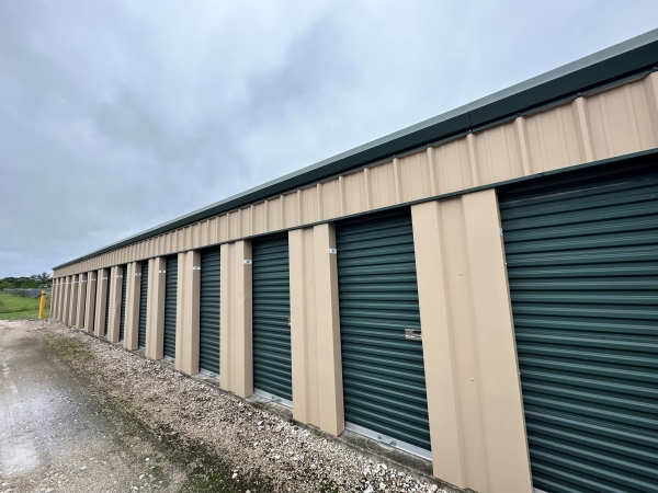 Facility photo: //images.sparefoot.com/medium/2337156580232691389.jpg