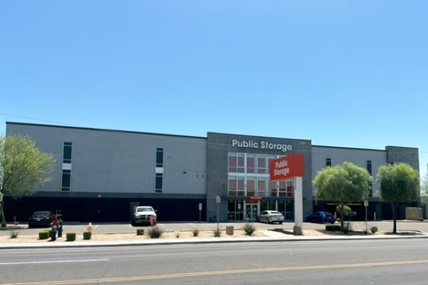 Storage Units at Public Storage - Phoenix - 3325 N 16th St - 3325 N 16th St