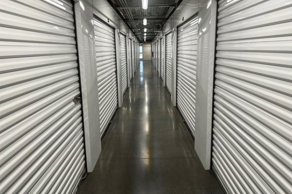 Storage Units at Public Storage - Phoenix - 3325 N 16th St - 3325 N 16th St
