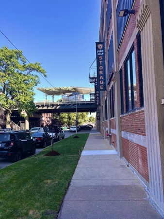 Storage Units at Pro Self Storage - 21st and Fairfield - 2724 West 21st Street