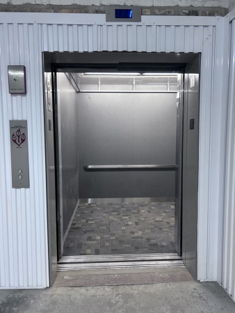 Storage Units at Pro Self Storage - 21st and Fairfield - 2724 West 21st Street